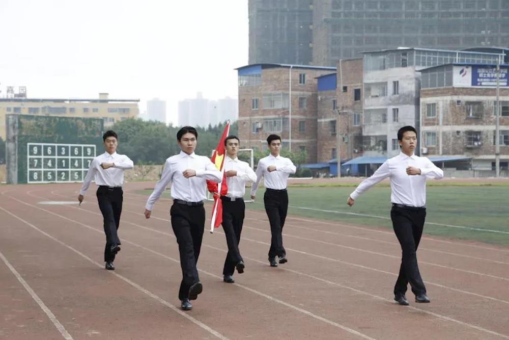 cdaeed60eabc4f99a8d87161de91f5d5.jpg 必威西汉姆联官网