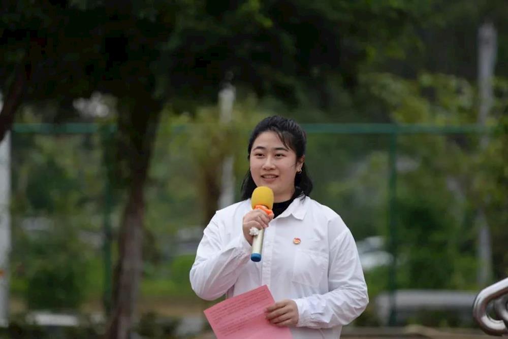 dd1c95ec58aa4fa1b2a84c820dc42263.jpg 必威西汉姆联官网