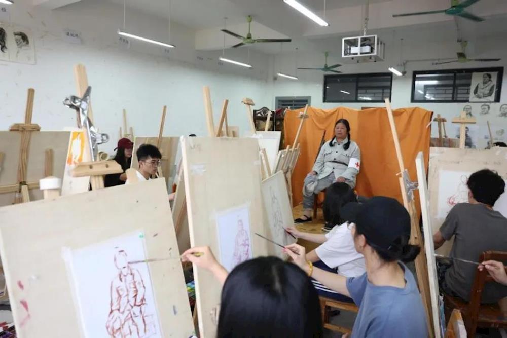 02709d97929e4b9c986473ab76187450.jpg 必威西汉姆联官网