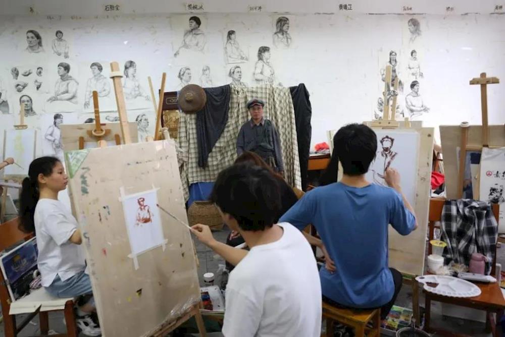 327ff61cb9984ea6946edb59fa2a84a4.jpg 必威西汉姆联官网