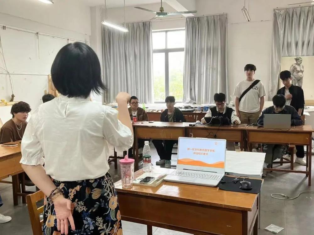 635dbb5e5335405d885086883cfb3a2a.jpg 必威西汉姆联官网