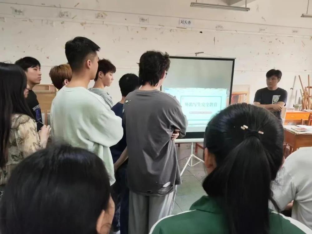 924dcdfaf8284f4ab2efd59edb51e400.jpg 必威西汉姆联官网