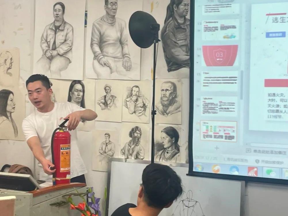 939eae96a6ea4114b719853cbe99456a.jpg 必威西汉姆联官网