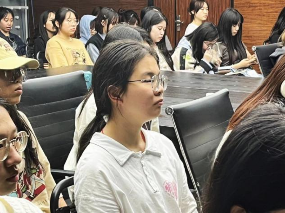 d4ee1f3b2ce64dc8a962747394d5fb70.png d4ee1f3b2ce64dc8a962747394d5fb70.png