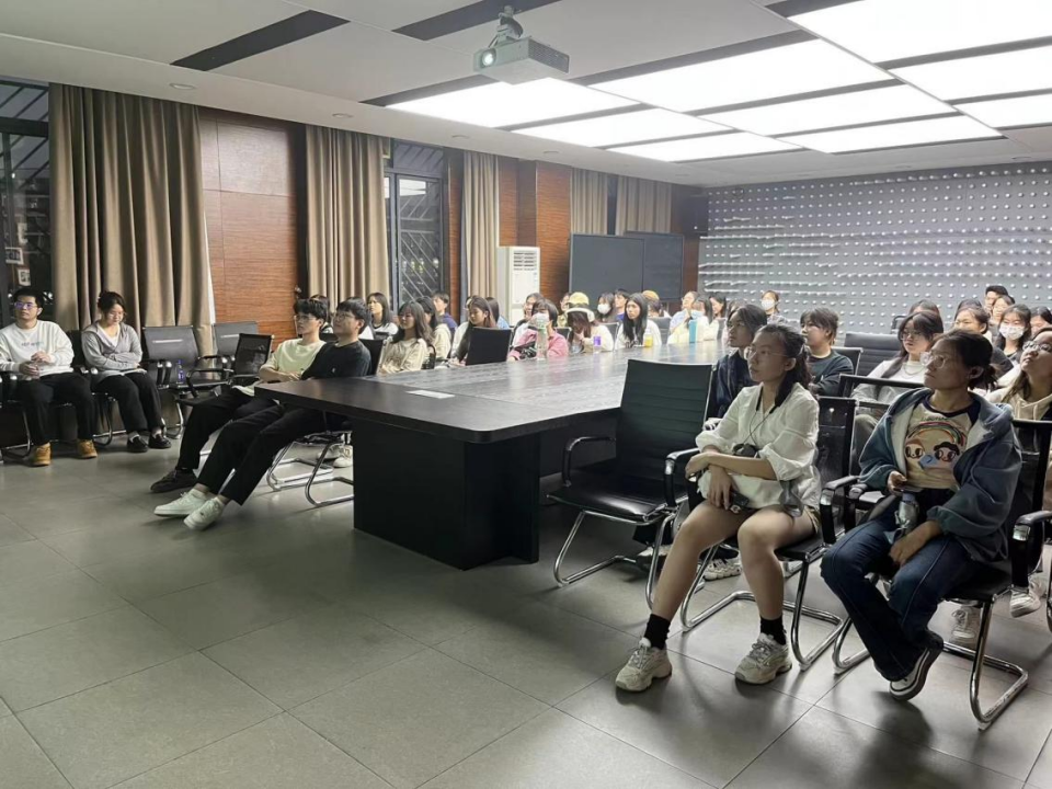 e4fc6e3c26454645b4a18113c40bf2c5.png e4fc6e3c26454645b4a18113c40bf2c5.png