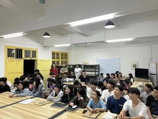 2e8528e214d94b048fe91f904ca33e33.jpg 必威西汉姆联官网