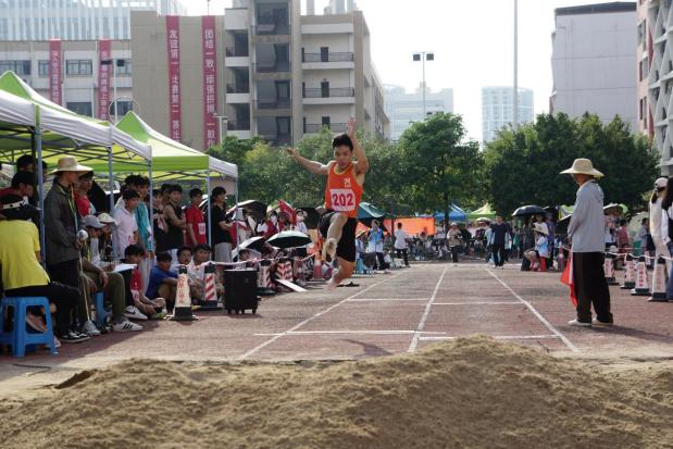 64ab22ebcbe84aef86bb7a12f874647e.png 64ab22ebcbe84aef86bb7a12f874647e.png