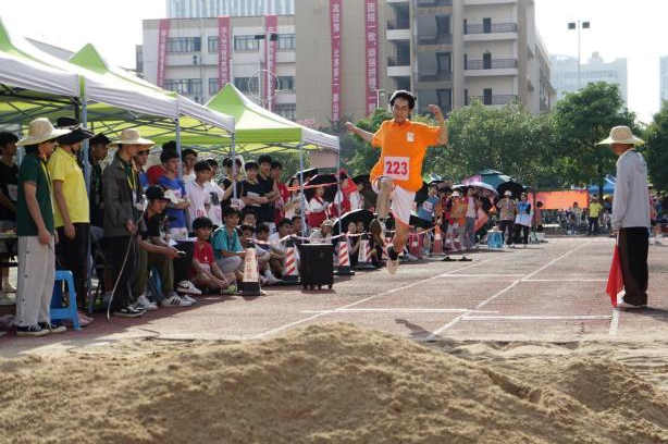 70a0d16248e54d86b94b17a5c9215cbb.png 70a0d16248e54d86b94b17a5c9215cbb.png