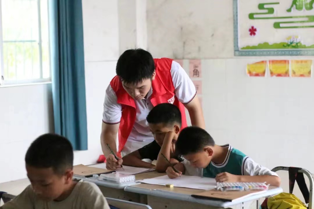 5038572c263a4541bbf0fb3d23f26abd.jpg 必威西汉姆联官网