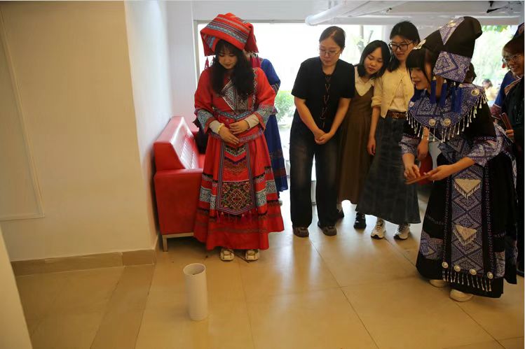 48dbb9165b5549f29d1bf81acbf27cf2.jpg 必威西汉姆联官网