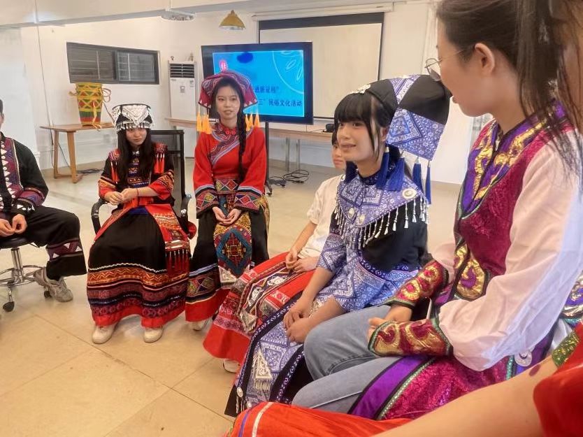 4c5813eed58b420abf48bad9b43bfe87.jpg 必威西汉姆联官网