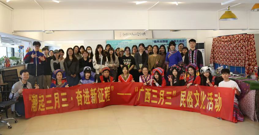 8c283b98a95047bda95d36a5ad212f5f.jpg 必威西汉姆联官网