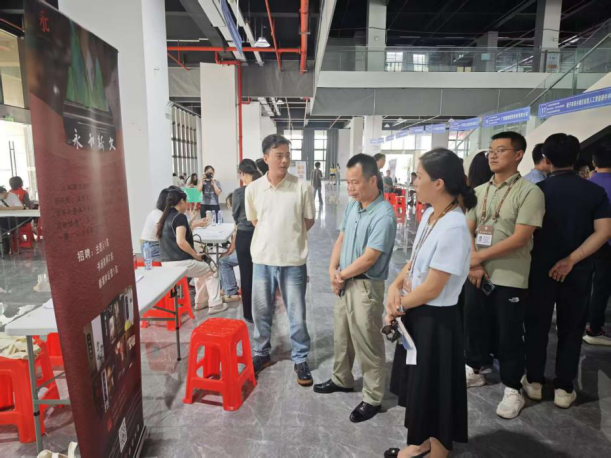 微信图片_20250423111813.png 微信图片_20250423111813.png